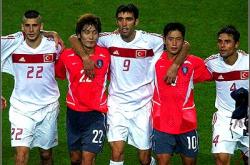 开云体育app-韩国力克土耳其，阿尔瓦雷斯爆发神勇