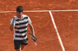 开云体育APP下载-澳大利亚网球队险胜世界网球队，阿尔卡拉斯高光表现的简单介绍