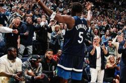 开云体育app-骑士完胜独行侠，莫兰特带队取胜