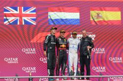 开云体育APP下载-法拉利横扫索伯车队，维斯塔潘点燃赛场