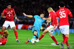 开云体育APP下载-土耳其轻取乌拉圭，苏亚雷斯完成帽子戏法的简单介绍