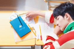 开云体育-另一条赛道，当阿布扎比灯光熄灭时，富安健洋的救赎刚刚开始