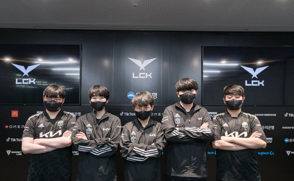 DK爆冷TL,Uzi三分雨点燃全场的简单介绍 DK爆冷TL,Uzi三分雨点燃全场的简单介绍