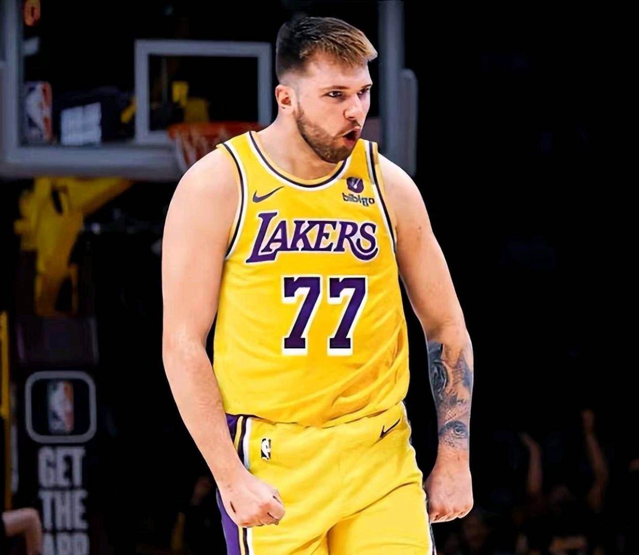 篮网险胜土耳其男篮,东契奇完成帽子戏法的简单介绍 篮网险胜土耳其男篮,东契奇完成帽子戏法的简单介绍