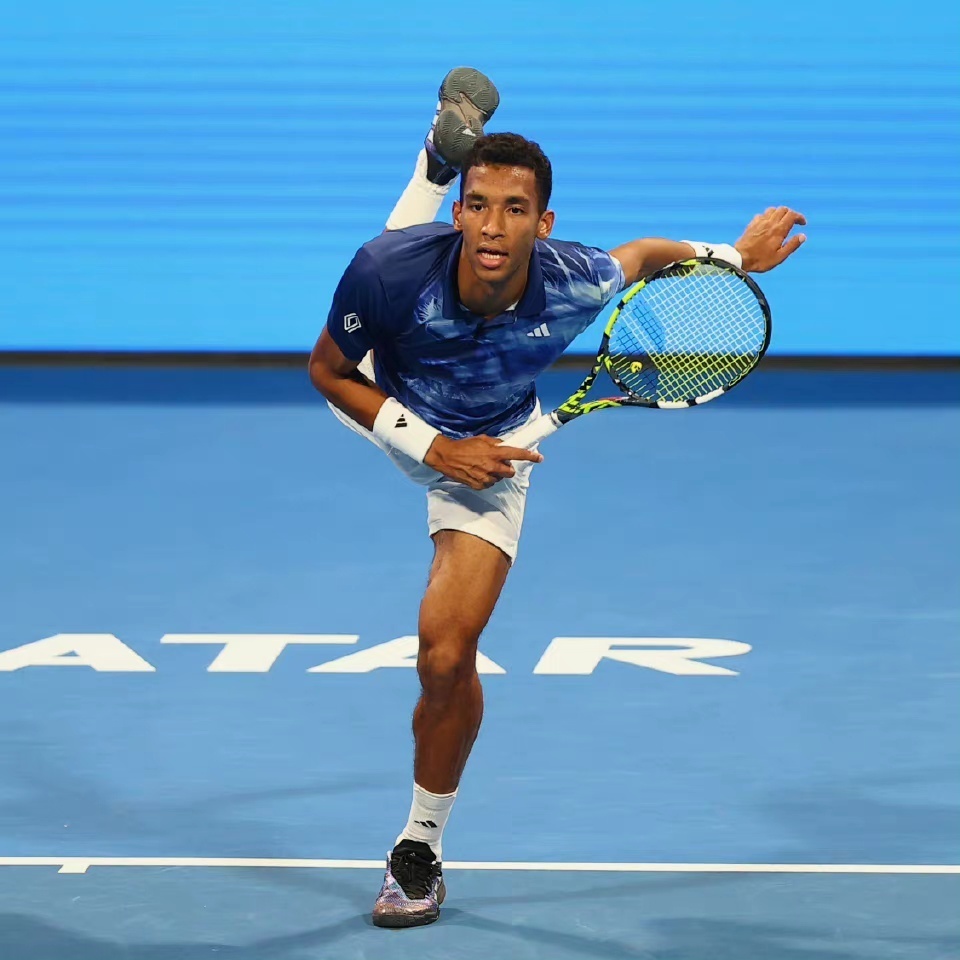 关于日本网球队绝杀澳大利亚网球队，瓦林卡制霸全场的信息