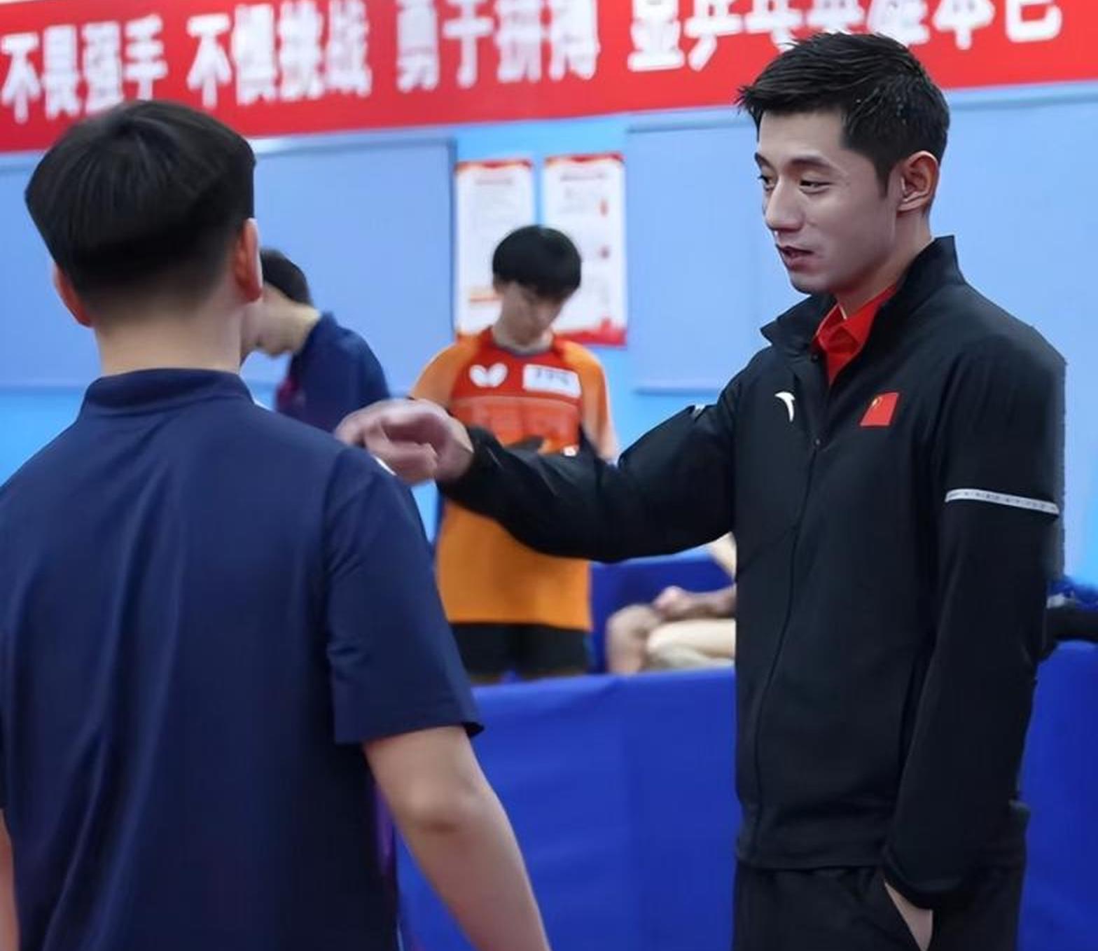 波兰乒乓球队绝地反击日本乒乓球队，张继科高光表现