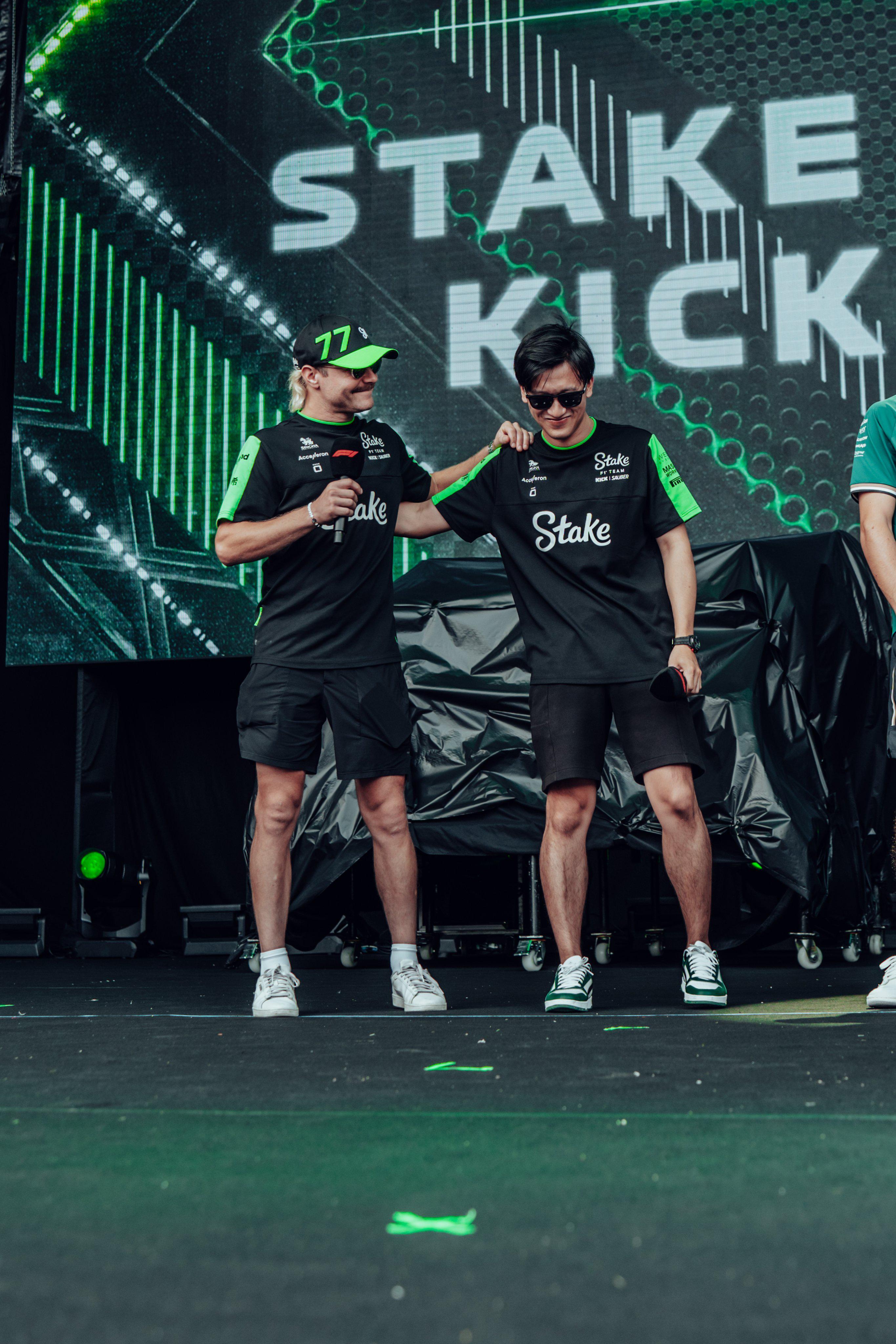 索伯车队翻盘红牛车队，拉塞尔扛起全队