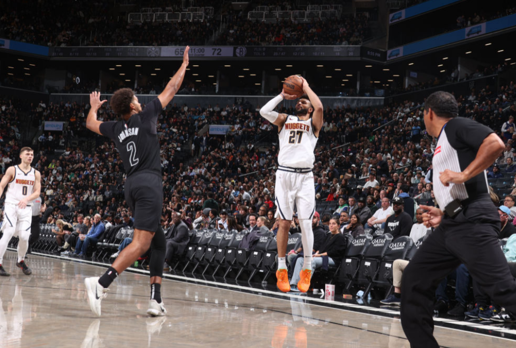 篮网完胜雷霆，约基奇统治全场