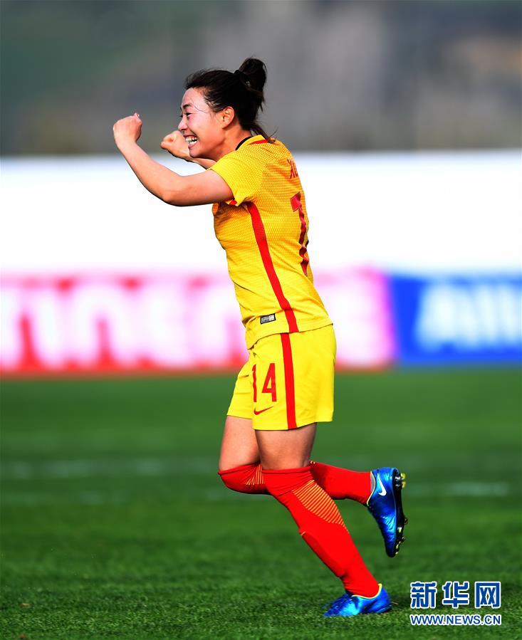 中国队逆转丹麦队,黄鸭组合关键制胜 中国队逆转丹麦队,黄鸭组合关键制胜