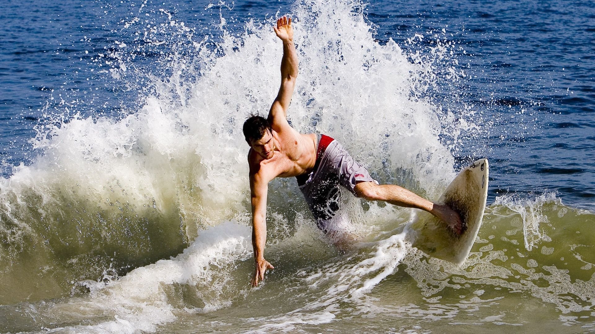 丝绸与冰雪的对决，蒂亚戈一舞倾城，沙特爆冷击碎北欧神话