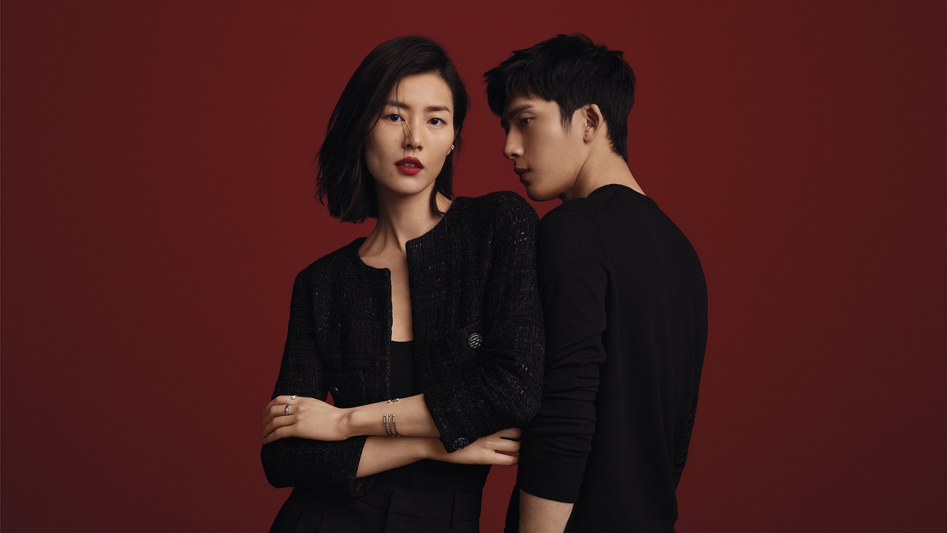 沙漠之狐与非洲雄鹰,一场撕裂地缘想象的绿茵鏖战