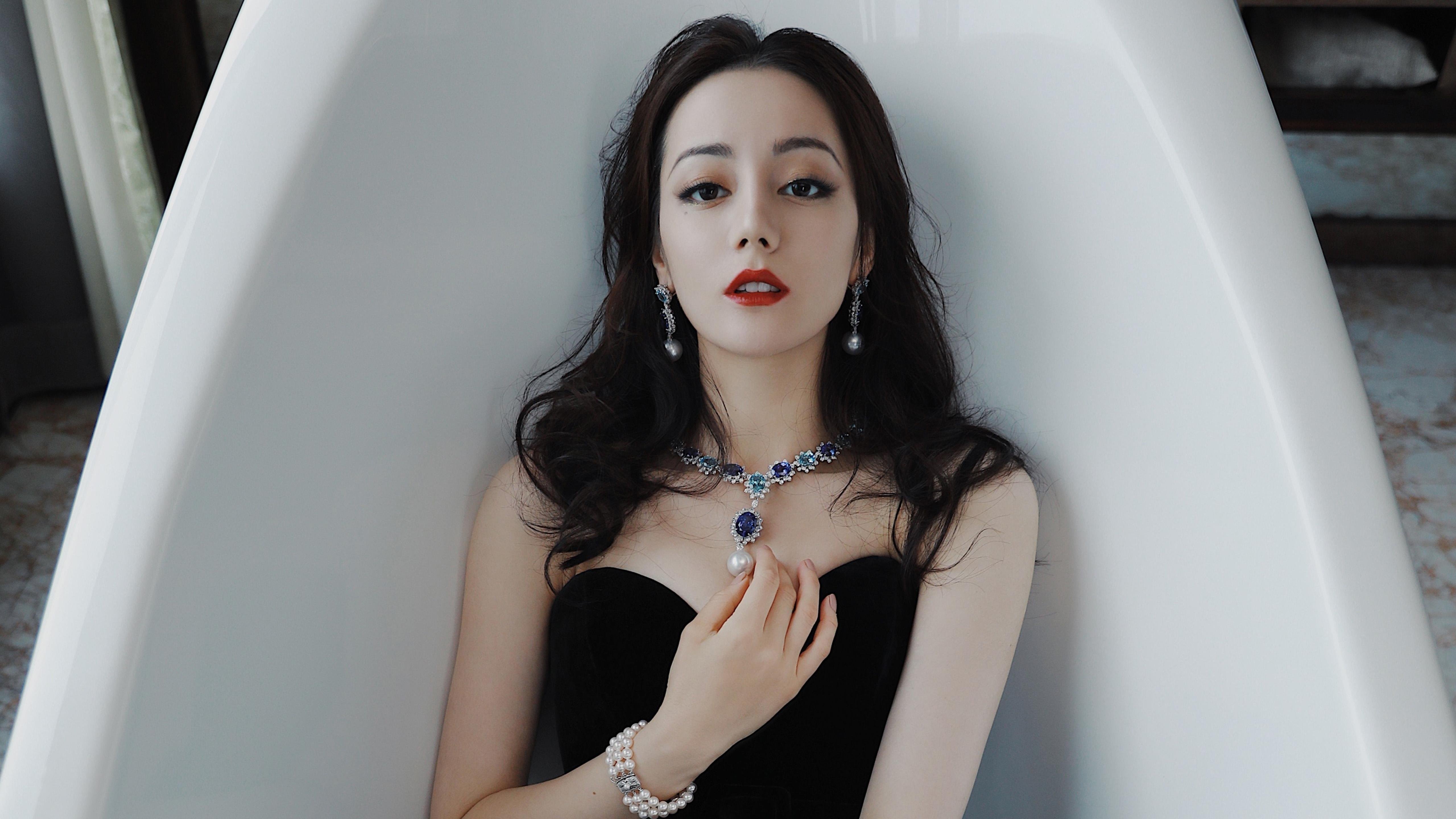 沉默巨塔,戈贝尔在步行者黄蜂对攻风暴中证明自己的唯一法则