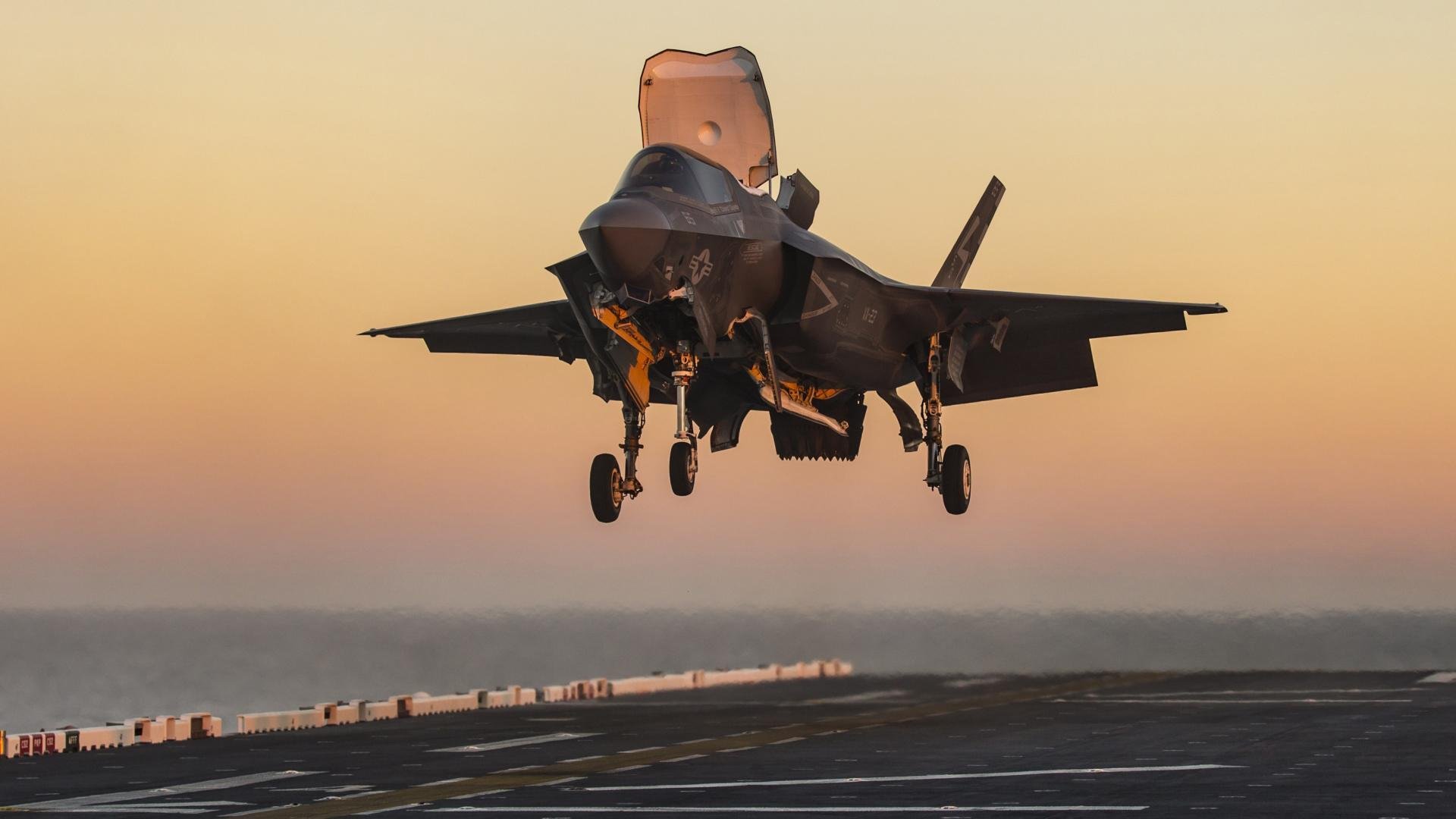 门神库尔图瓦只手遮天,南非争冠战窒息法国,悬念提前破灭