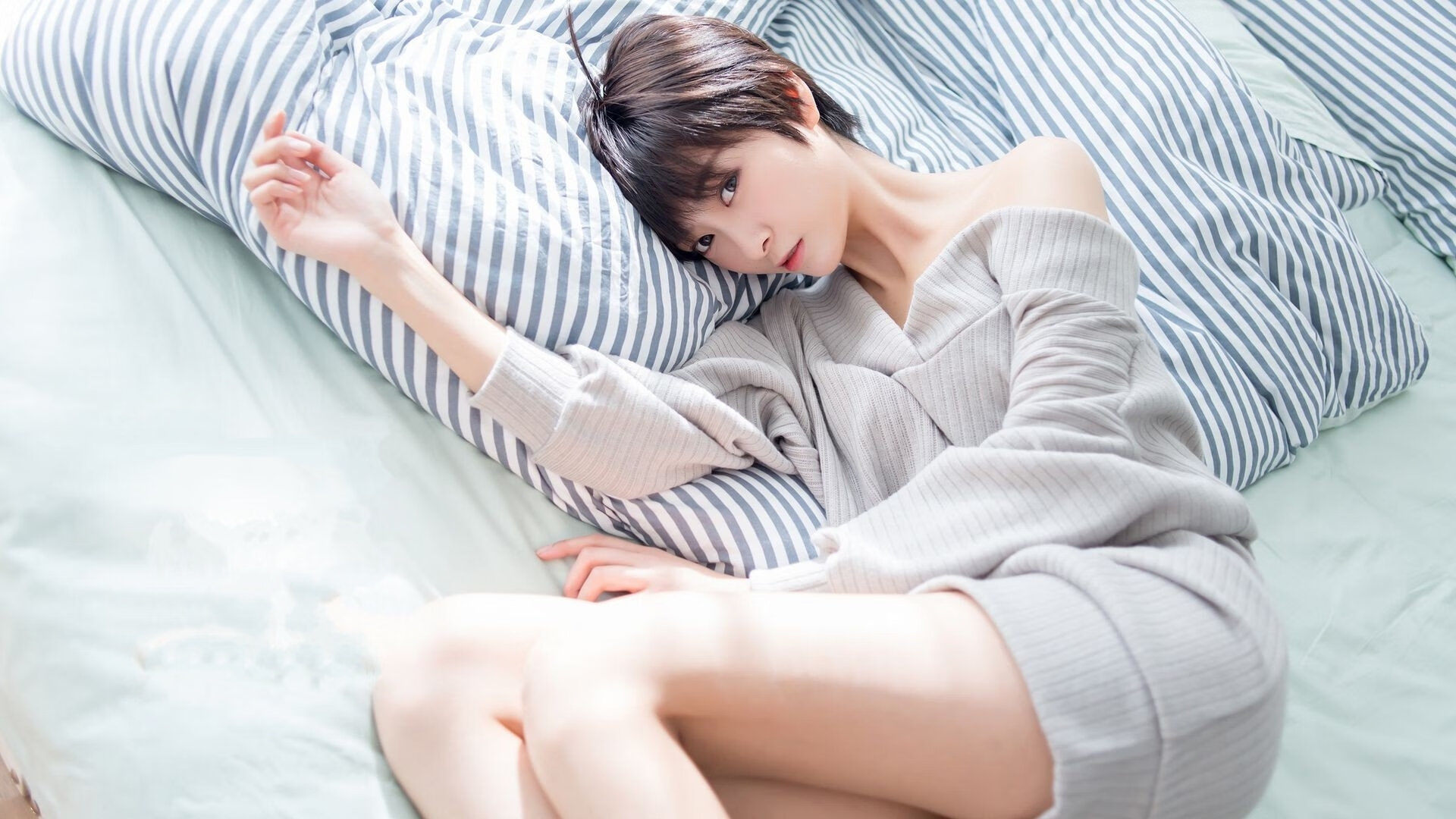 门神库尔图瓦只手遮天,南非争冠战窒息法国,悬念提前破灭